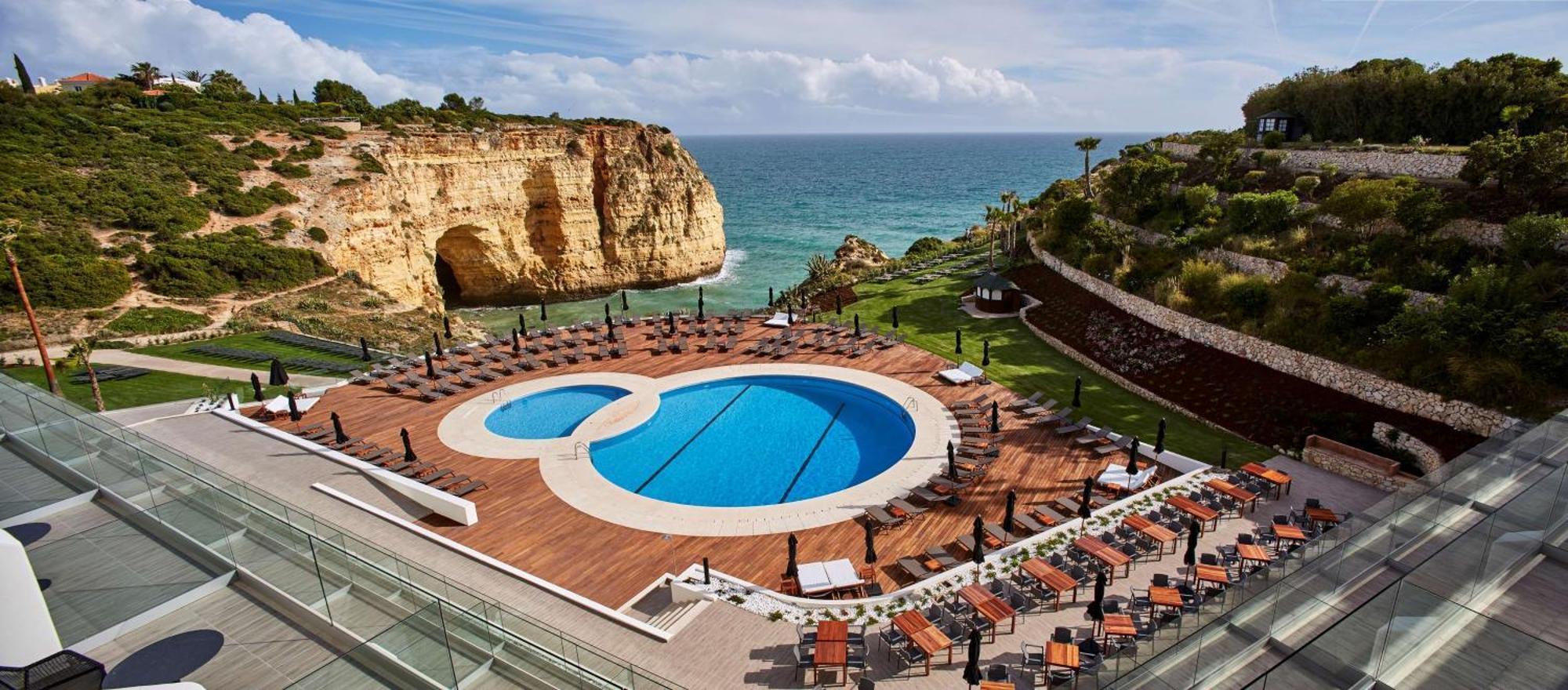 ホテル チボリ カルボエイロ カルヴォエイロ エクステリア 写真 The swimming pool at the cliff-top hotel